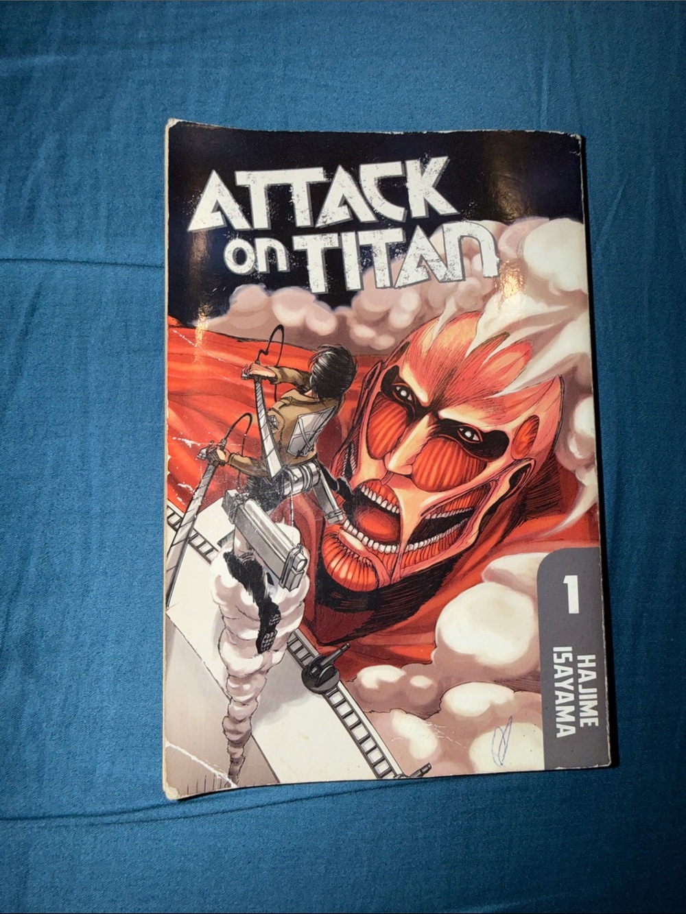 Attack on Titan Volume 1 Manga - Blue Cover